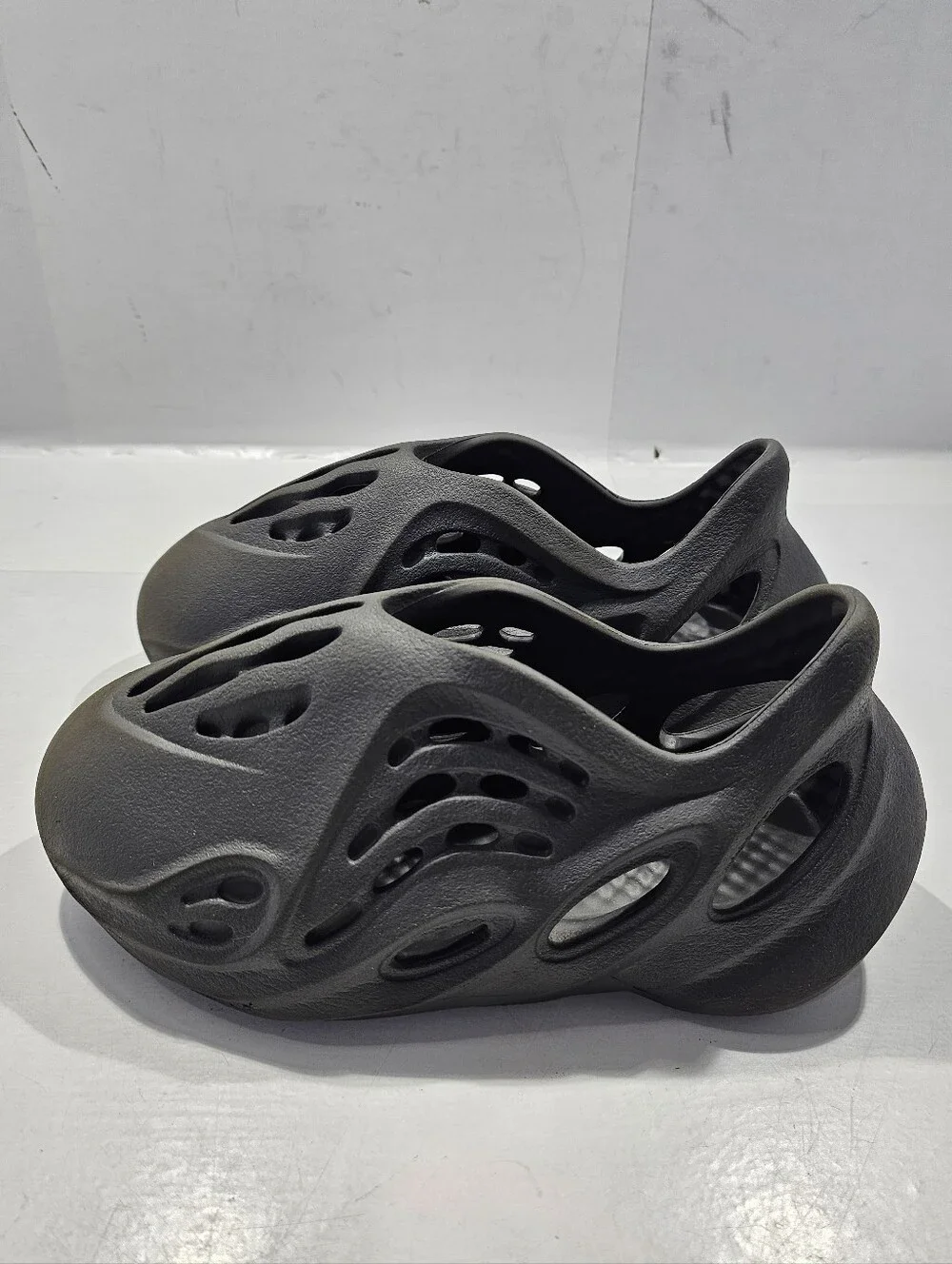 ADIDAS YEEZY FOAM RUNNET TODDLER KIDS BLACK COMFORT CASUAL SHOES SIZE 10K